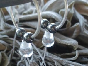 Sølvøreringe med blodsten