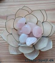 Rosakvarts lommesten