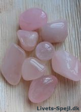 Rosakvarts lommesten